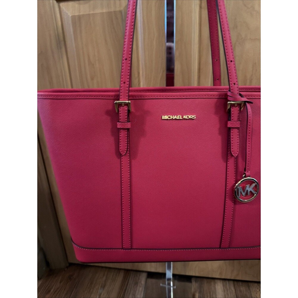 Michael Kors Jet Set Large Tote Fuchsia Pink Saffiano Leather Top Zip Gold. EUC! - Picture 2 of 16